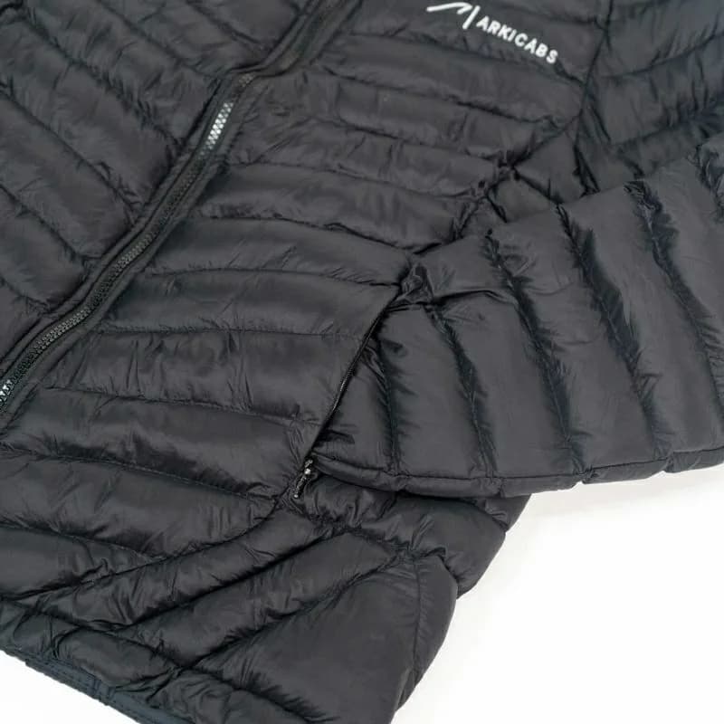 Markicabs - Deet V-Limeted Dacron Jacket - Black tampak 4